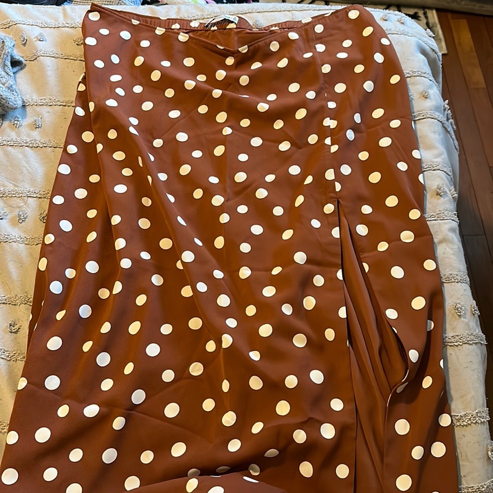 Abercrombie and fitch v-waist midi skirt